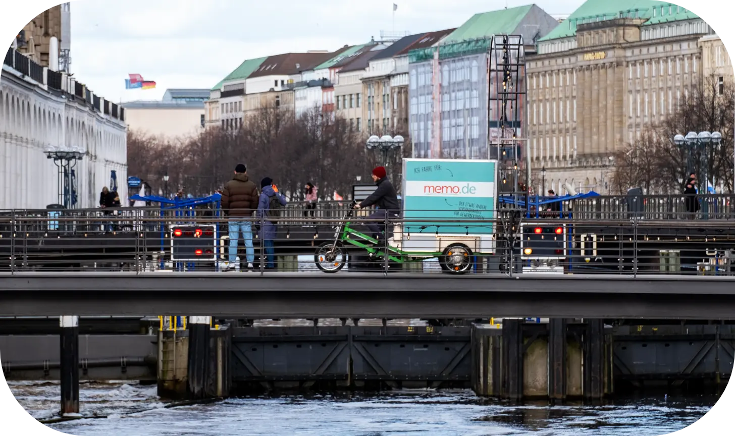 Mobile Außenwerbung auf Transportrad