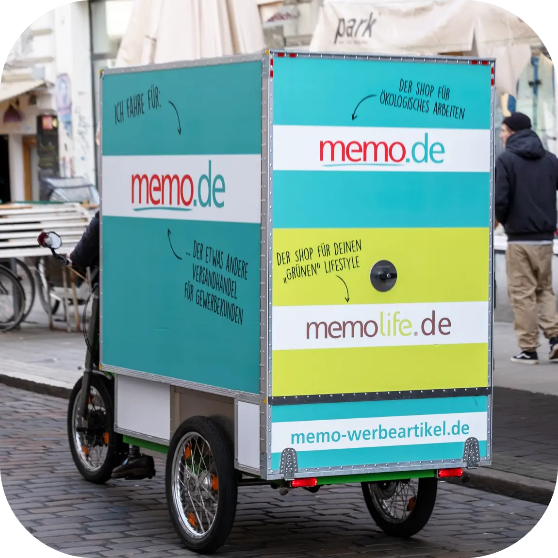 Lademeister in der Sternschanze mit Werbe-Folierung